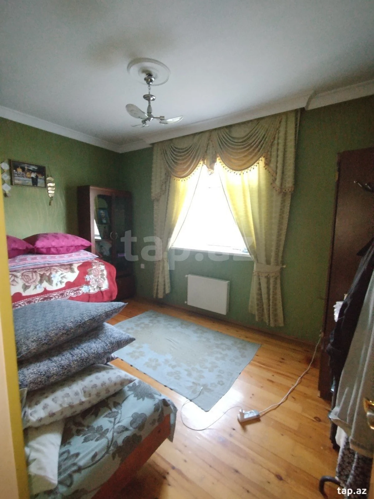 Satılır 3 otaqlı həyət evi