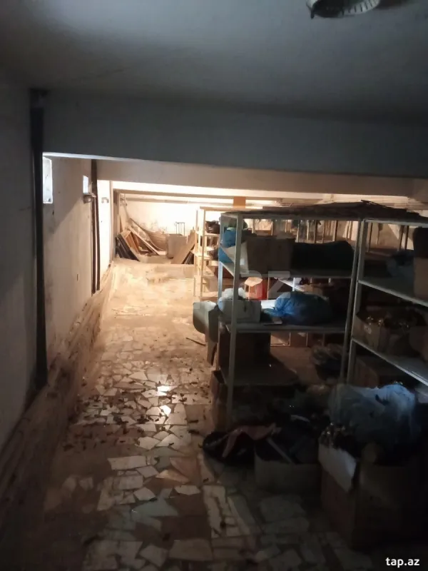 Satılır 6 otaqlı həyət evi