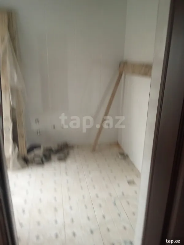 Satılır 6 otaqlı həyət evi