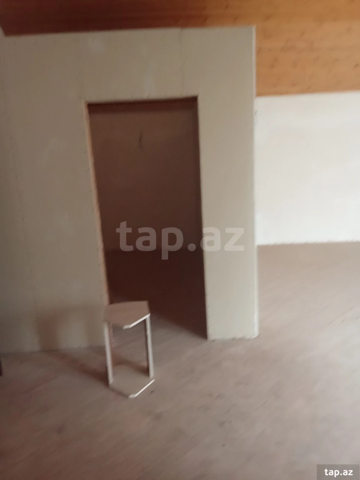 Satılır 6 otaqlı həyət evi