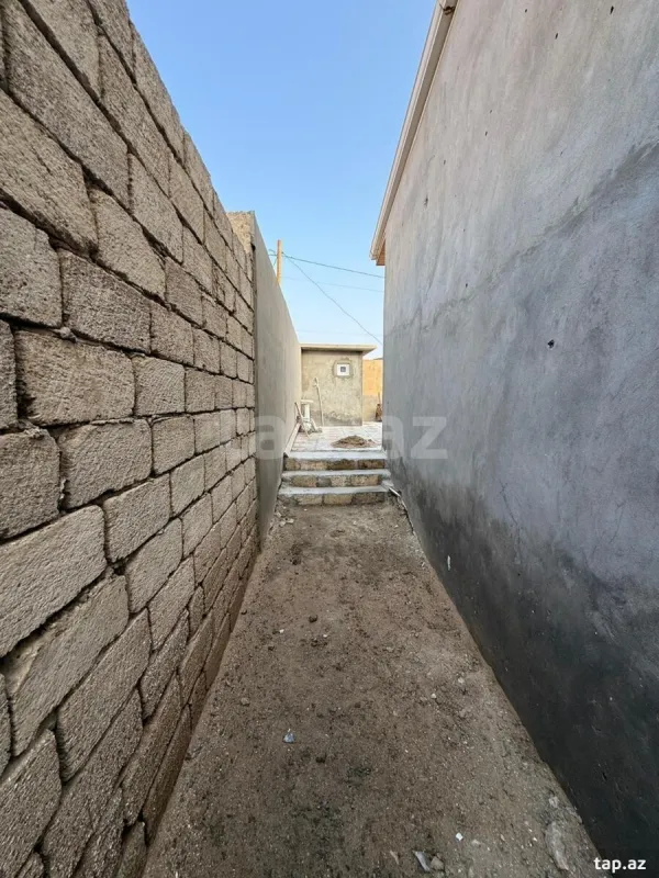 Satılır 4 otaqlı həyət evi