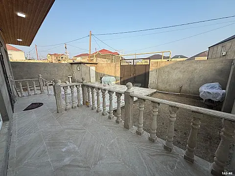 Satılır 4 otaqlı həyət evi
