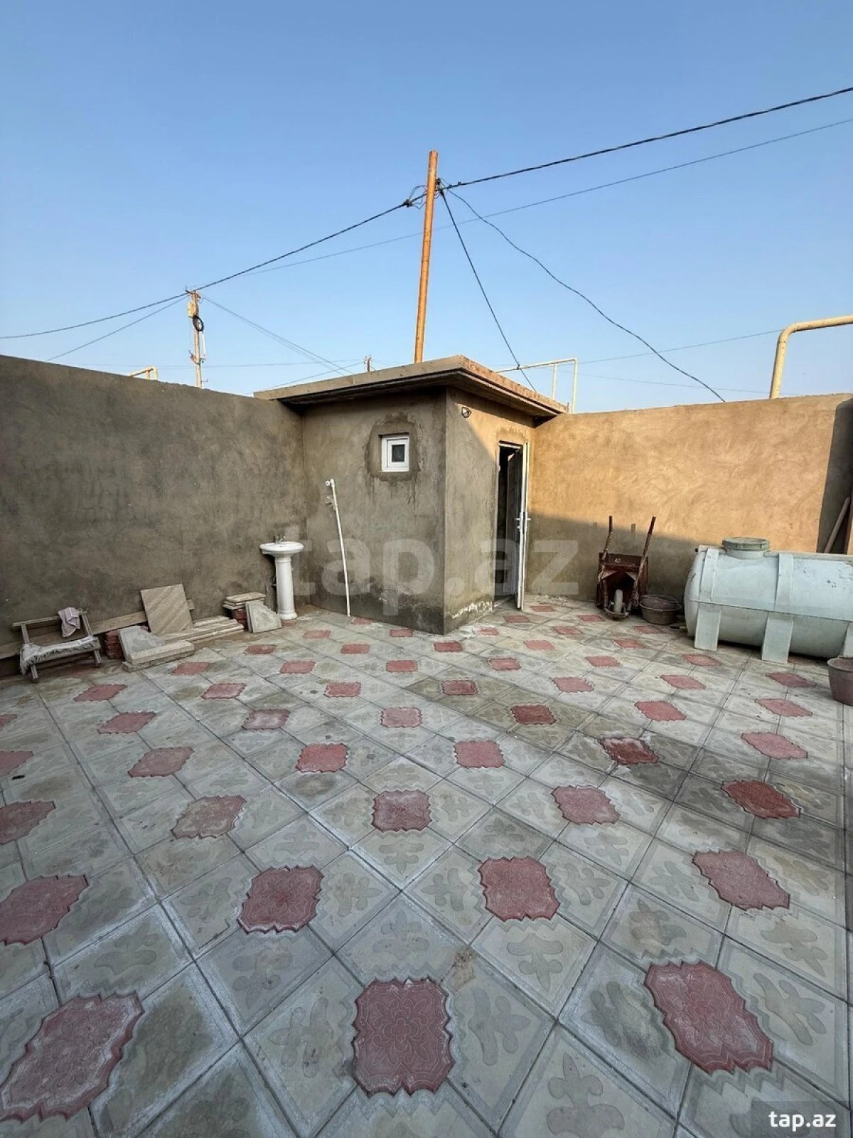 Satılır 4 otaqlı həyət evi