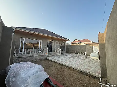 Satılır 4 otaqlı həyət evi