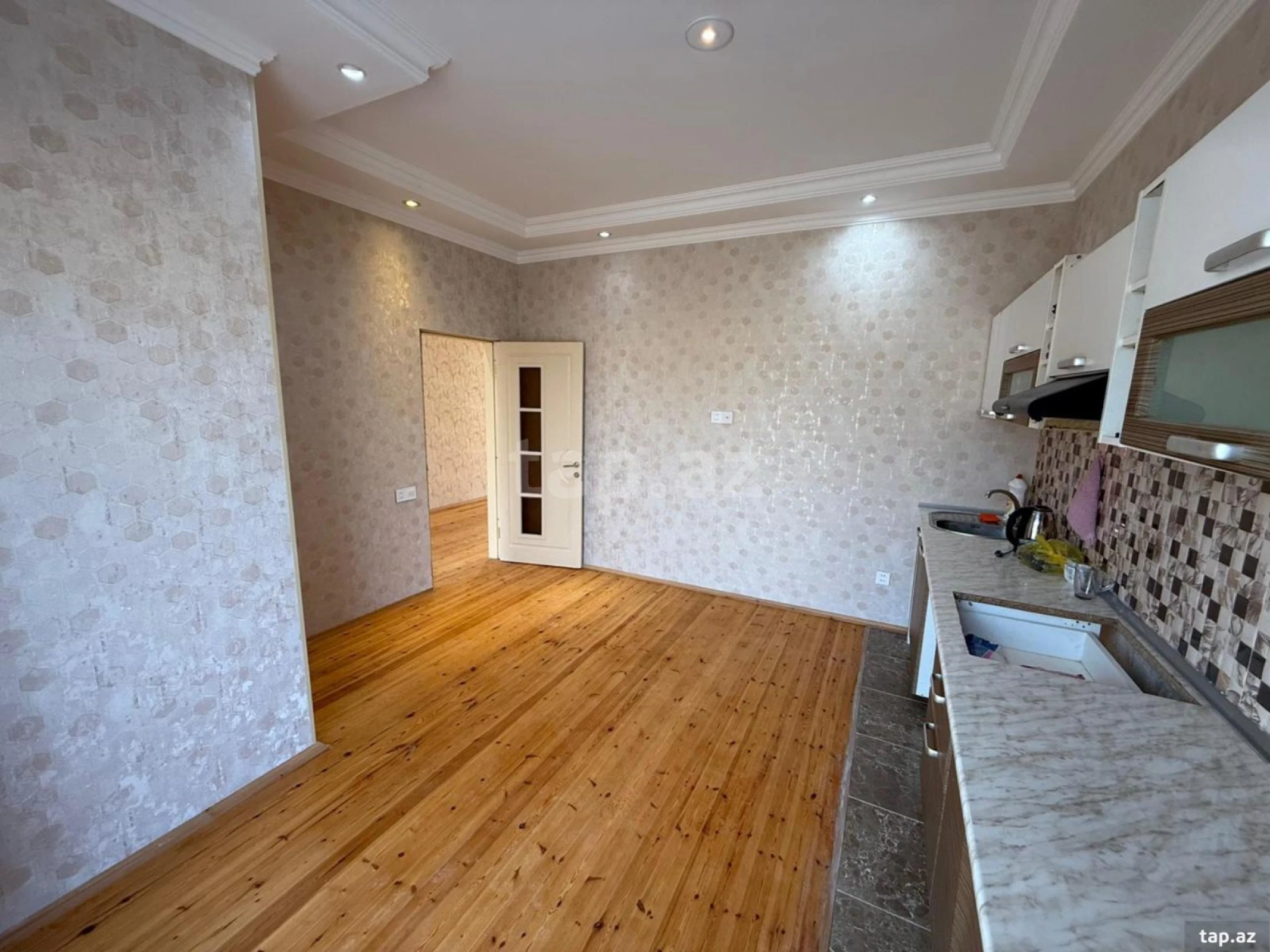 Satılır 4 otaqlı həyət evi