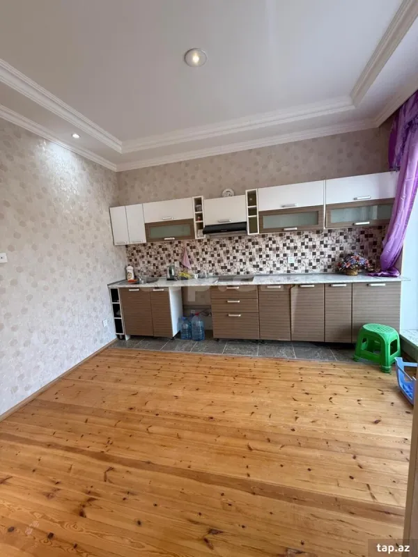 Satılır 4 otaqlı həyət evi