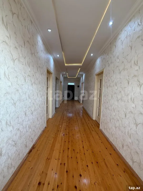 Satılır 4 otaqlı həyət evi