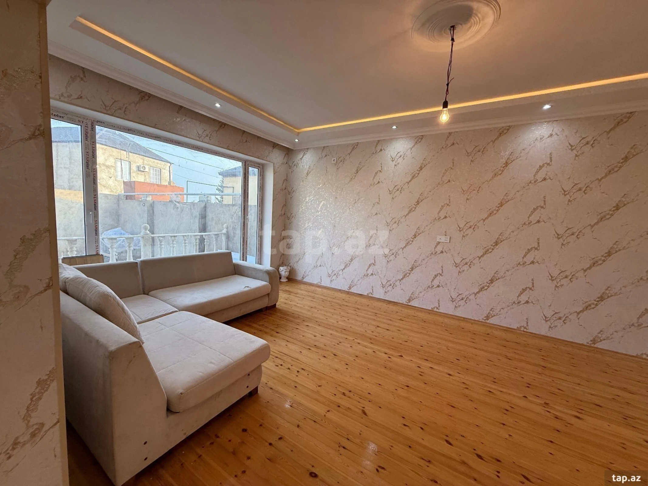 Satılır 4 otaqlı həyət evi