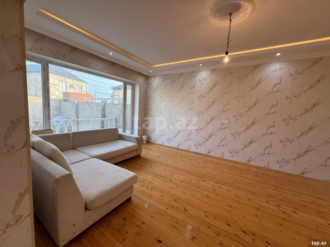 Satılır 4 otaqlı həyət evi