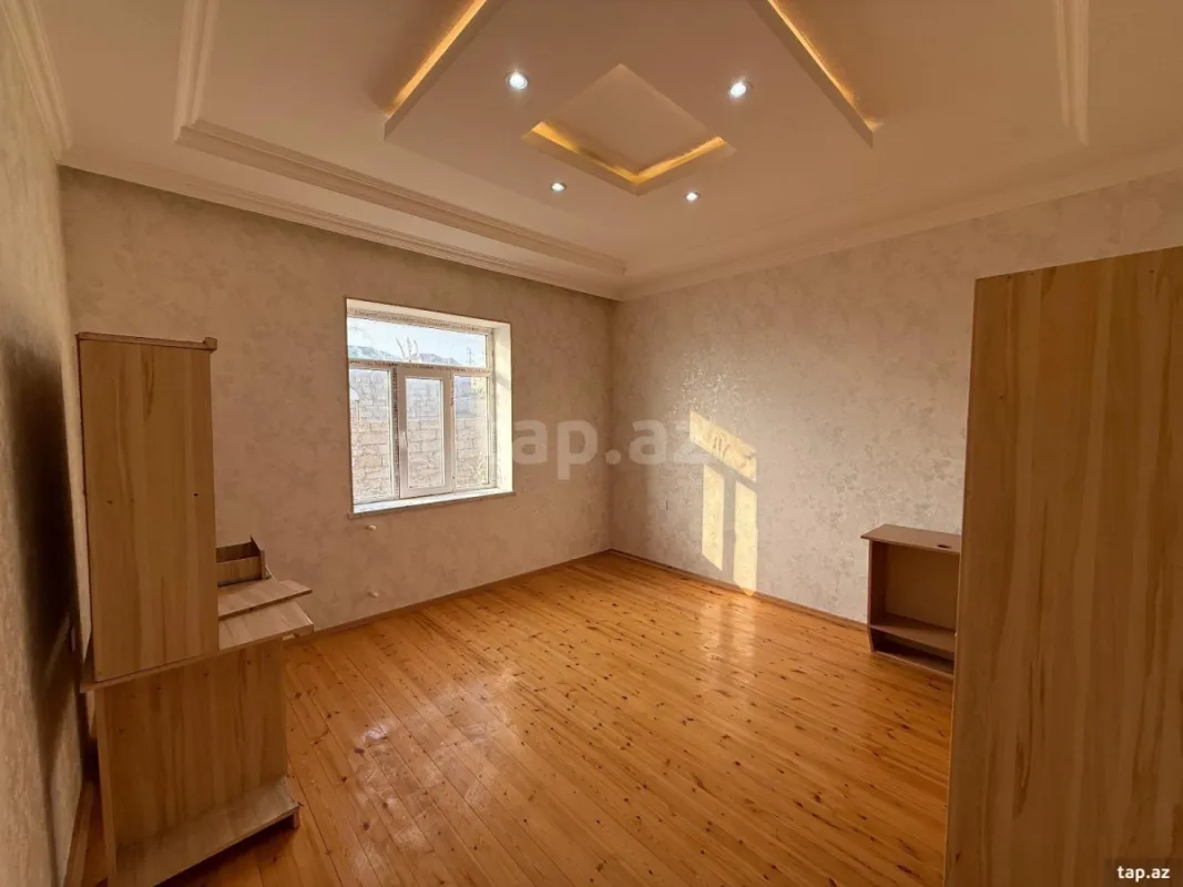 Satılır 4 otaqlı həyət evi