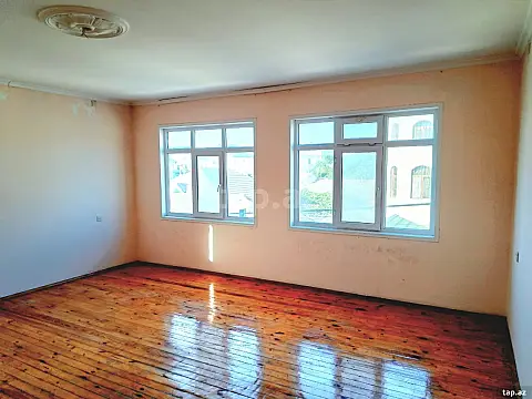 Satılır 11 otaqlı həyət evi 362 m²