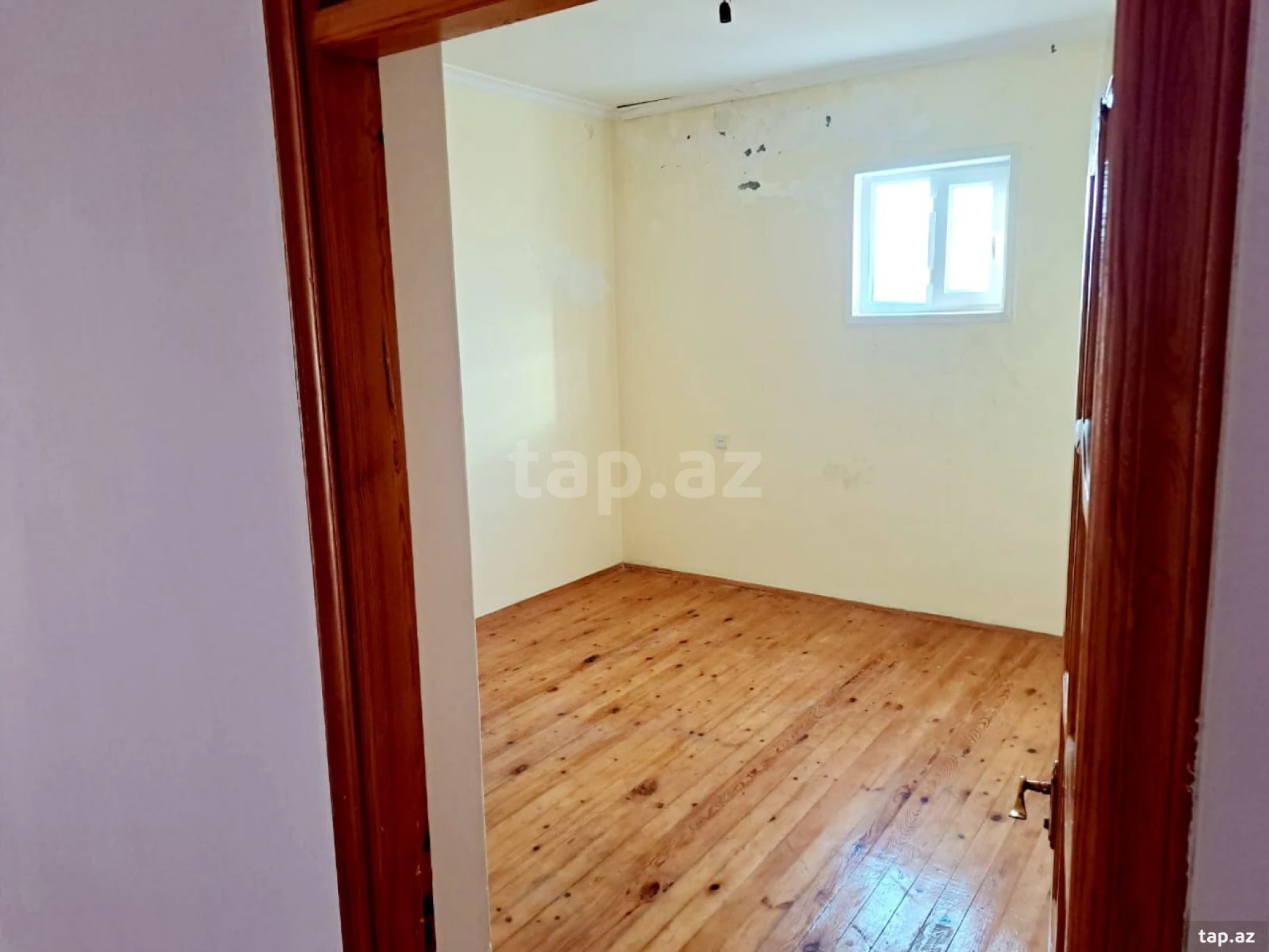 Satılır 11 otaqlı həyət evi 362 m²
