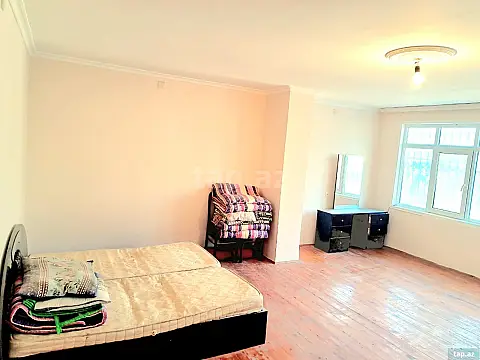 Satılır 11 otaqlı həyət evi 362 m²