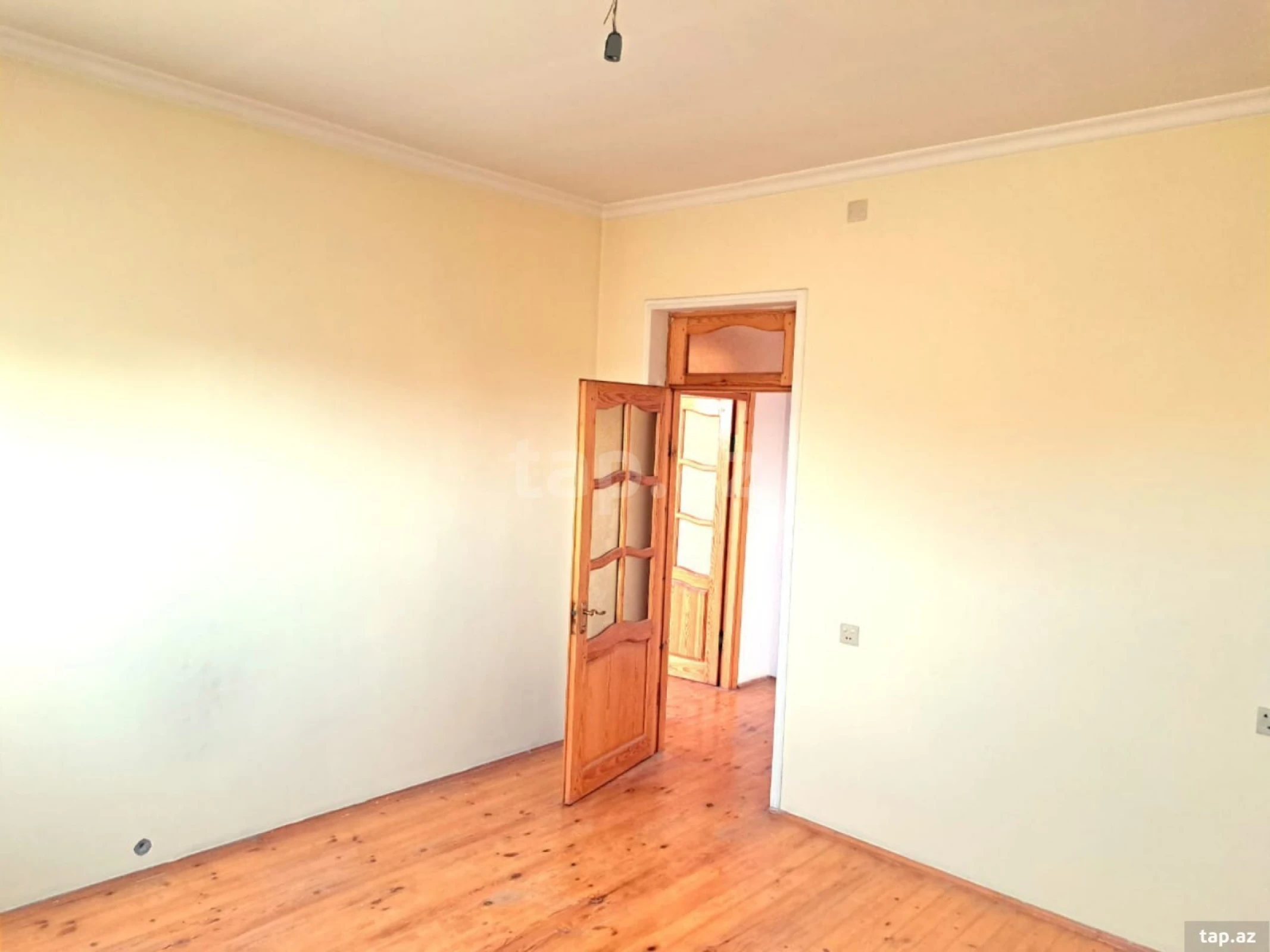 Satılır 11 otaqlı həyət evi 362 m²