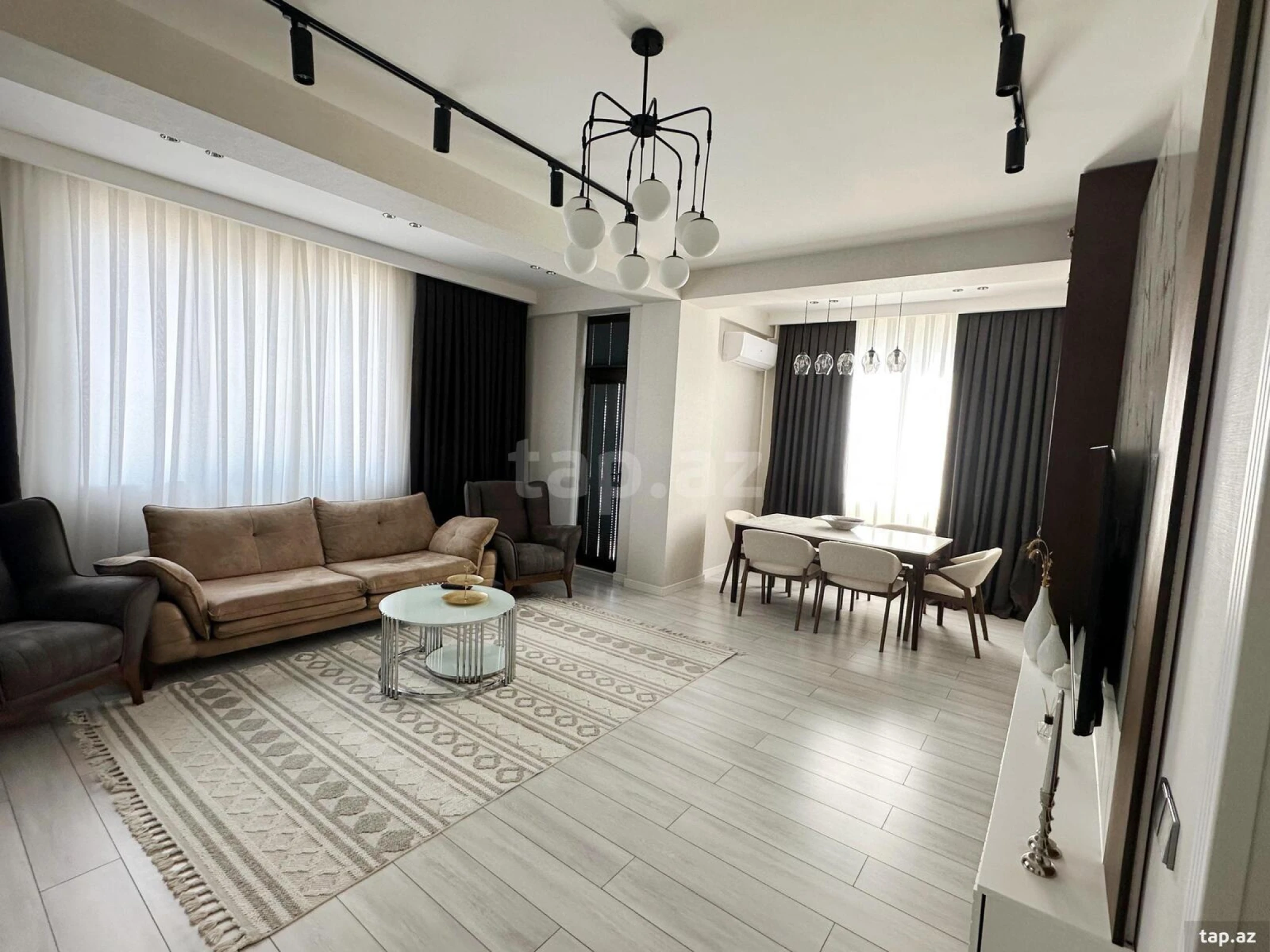 Kirayə verilir 3 otaqlı yeni tikili 150 m²