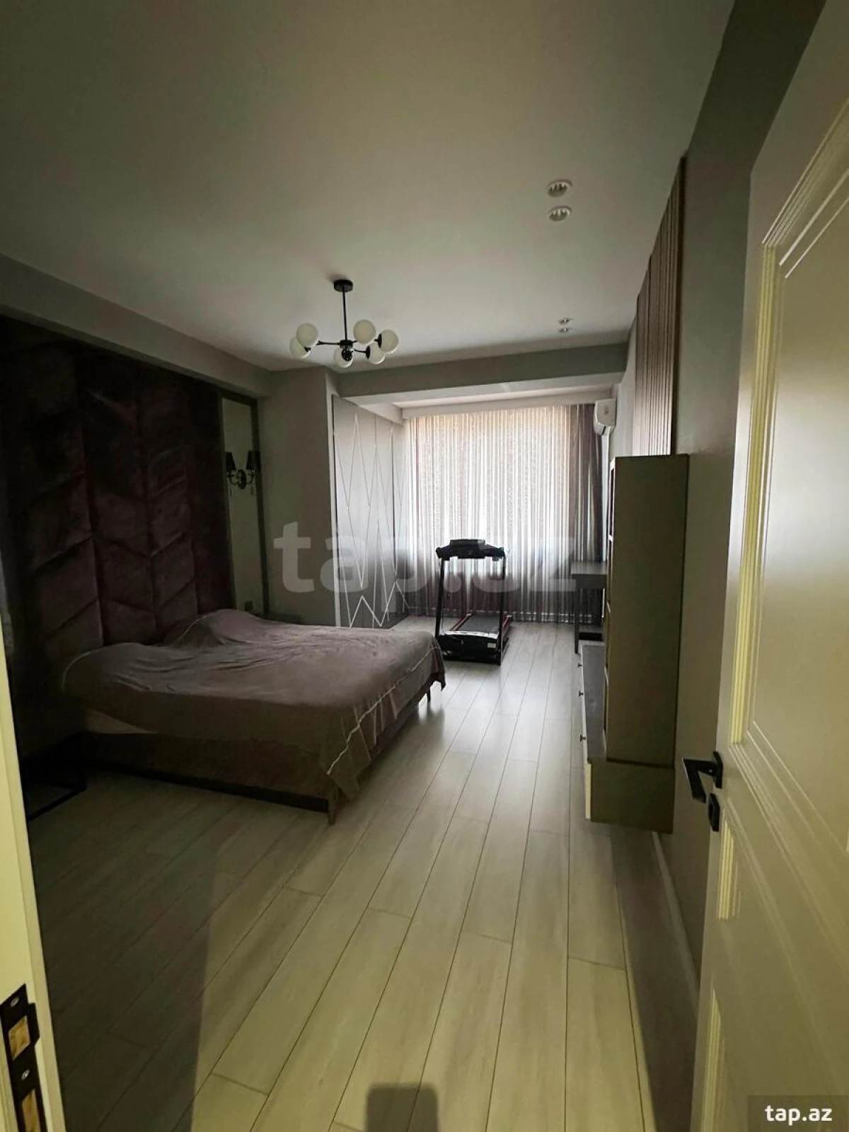 Kirayə verilir 3 otaqlı yeni tikili 150 m²