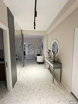 Kirayə verilir 3 otaqlı yeni tikili 150 m²