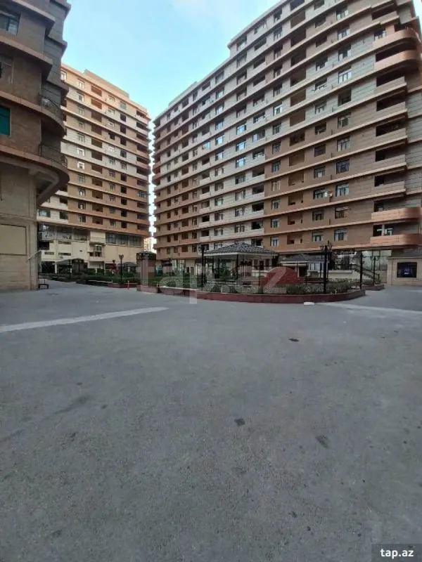 Satılır 3 otaqlı yeni tikili 151 m²