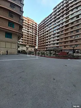 Satılır 3 otaqlı yeni tikili 151 m² — Bakı 3 otaq 151.00 m²