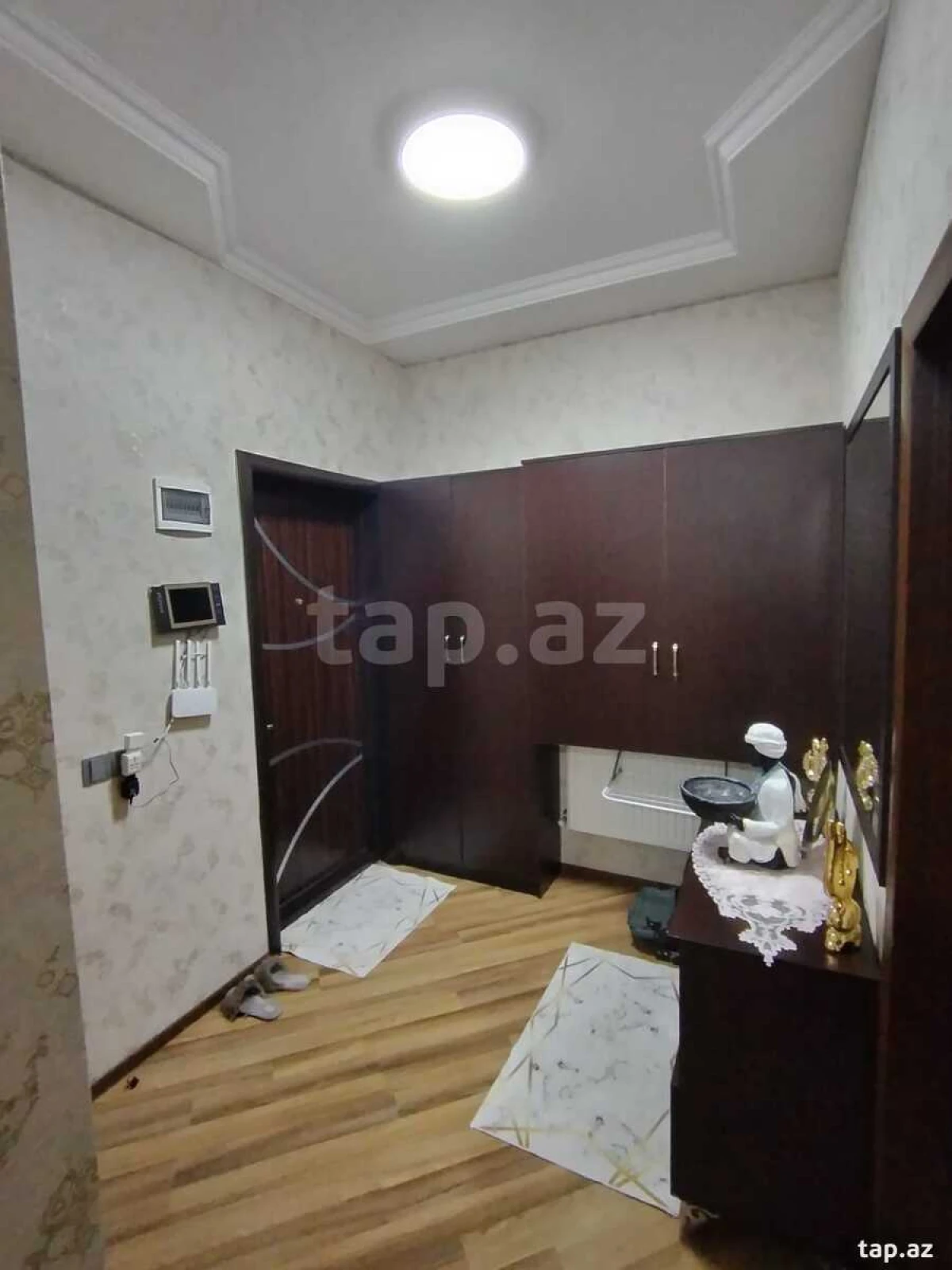 Satılır 3 otaqlı yeni tikili 83 m²