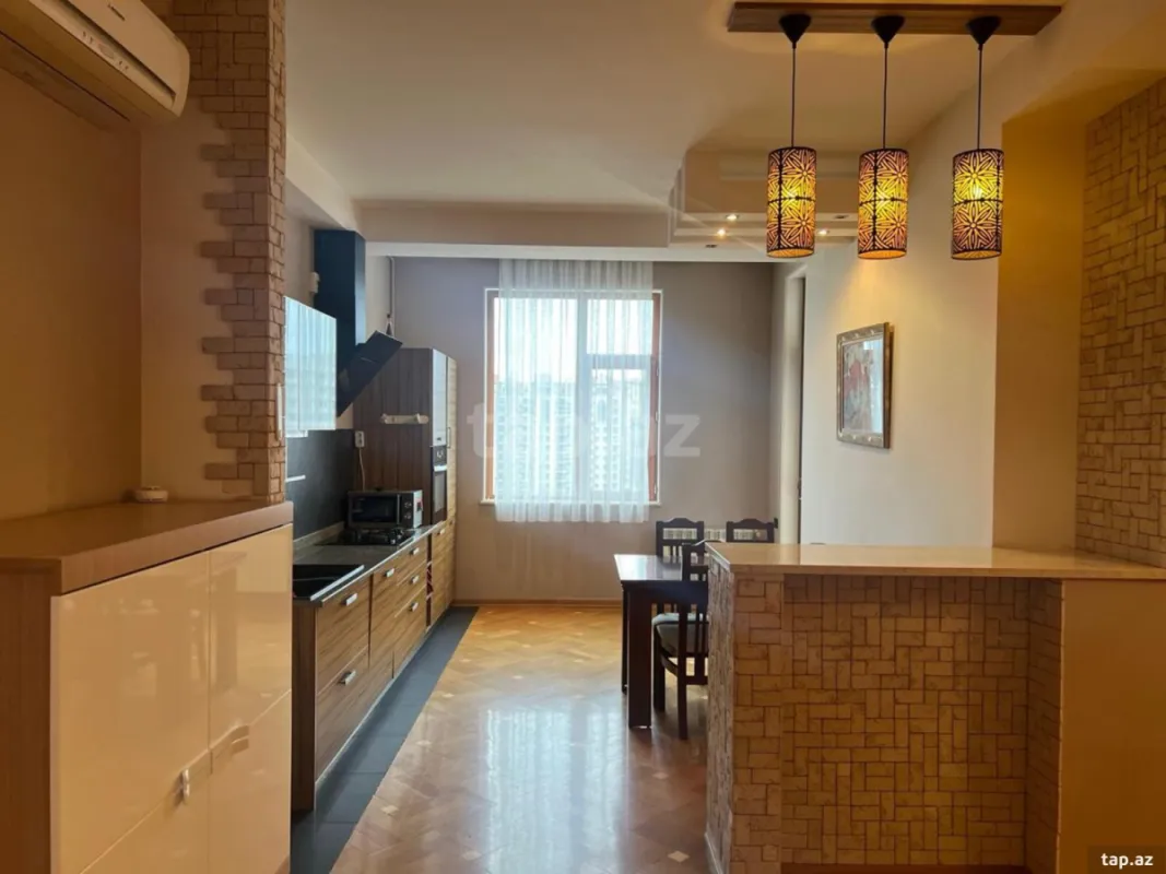 Kirayə verilir 3 otaqlı yeni tikili 117 m²