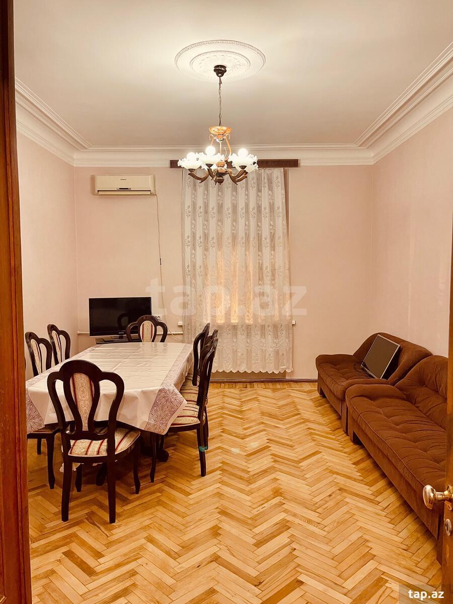 Kirayə verilir 2 otaqlı mənzil 65 m²