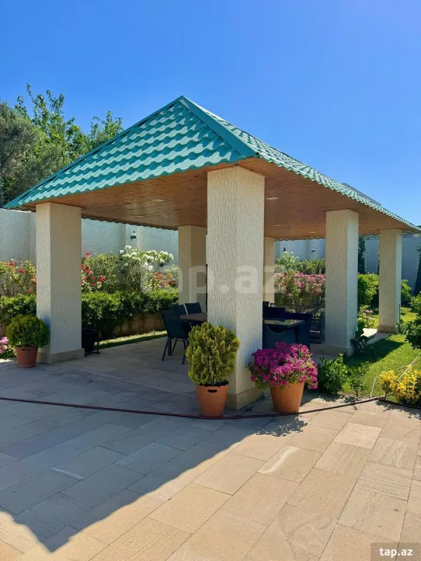 Satılır 4 otaqlı həyət evi