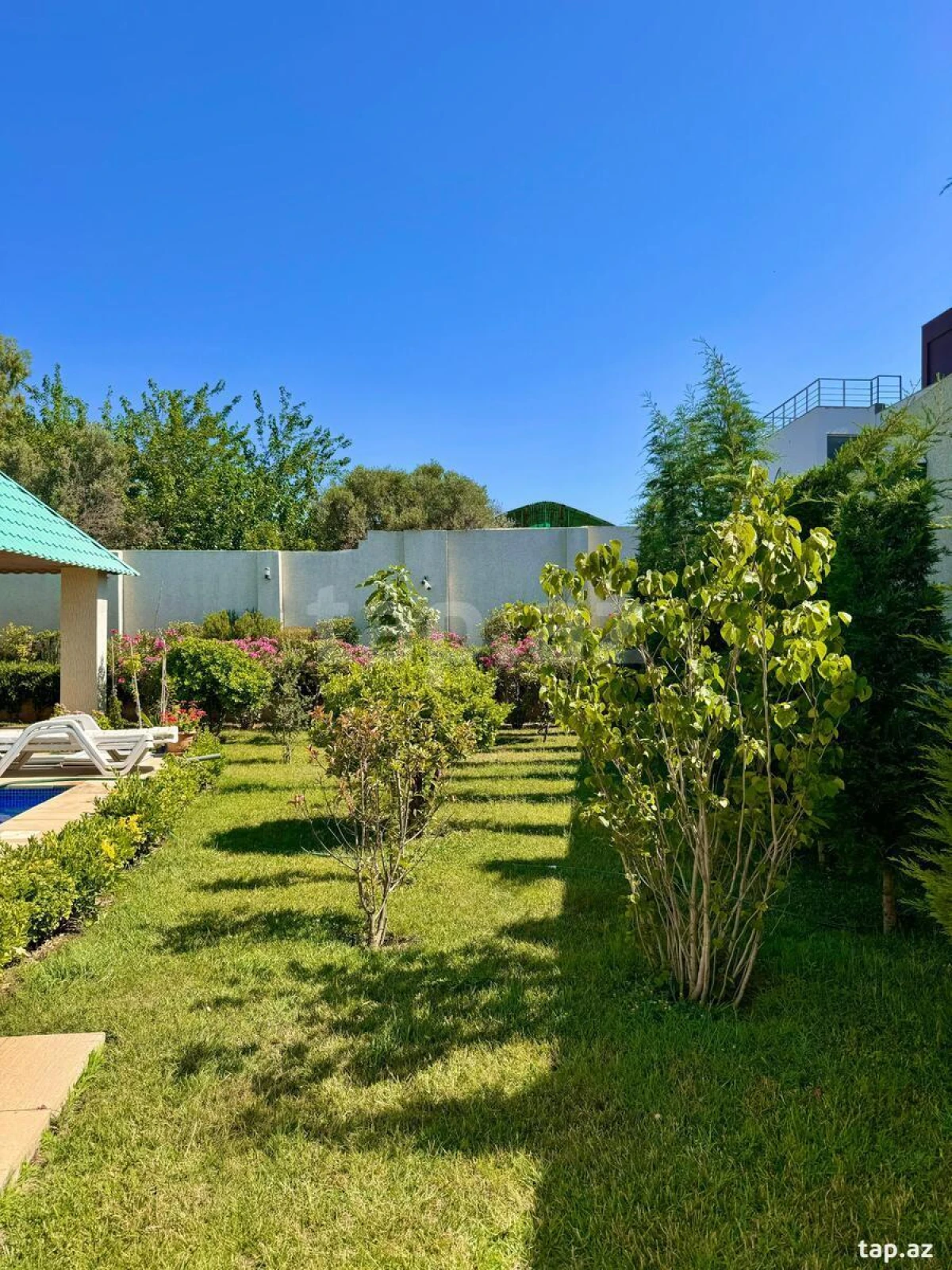 Satılır 4 otaqlı həyət evi