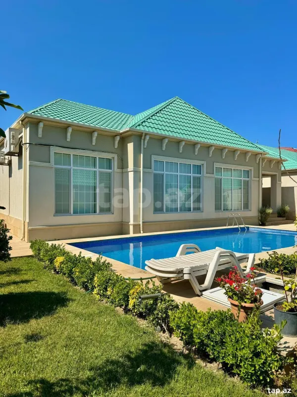Satılır 4 otaqlı həyət evi