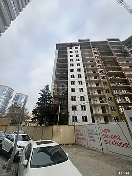 Satılır 2 otaqlı yeni tikili 108 m²