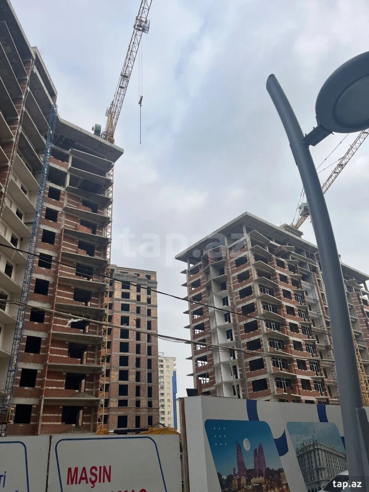 Satılır 2 otaqlı yeni tikili 108 m²