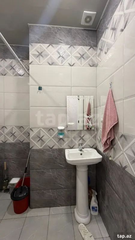 Satılır 2 otaqlı yeni tikili 66 m²