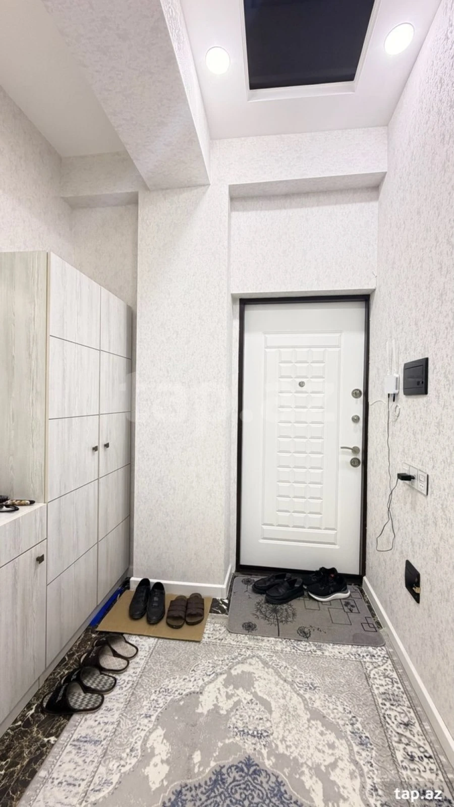 Satılır 2 otaqlı yeni tikili 66 m²