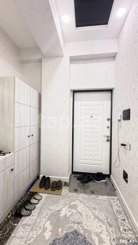 Satılır 2 otaqlı yeni tikili 66 m²