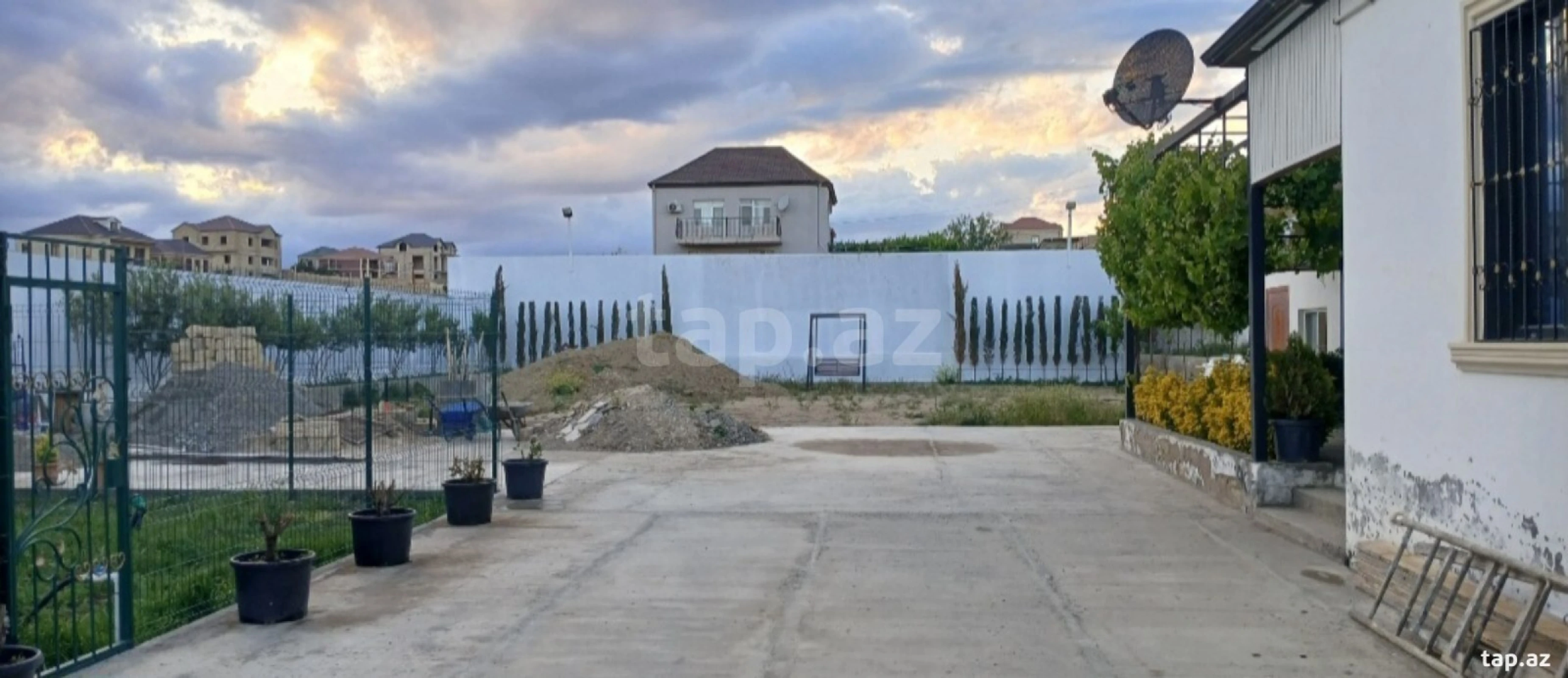 Satılır 2 otaqlı həyət evi