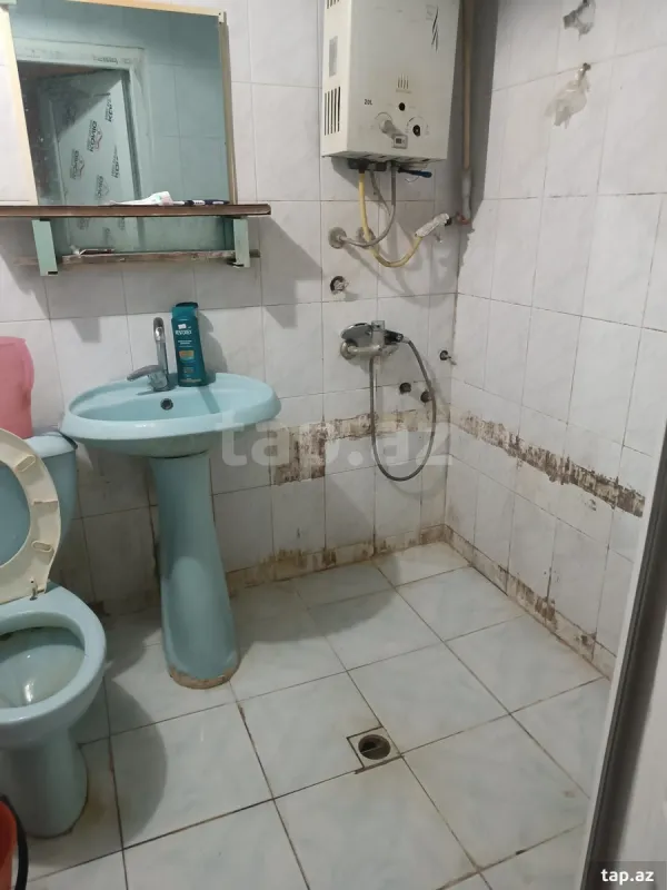Kirayə verilir 2 otaqlı mənzil 70 m²