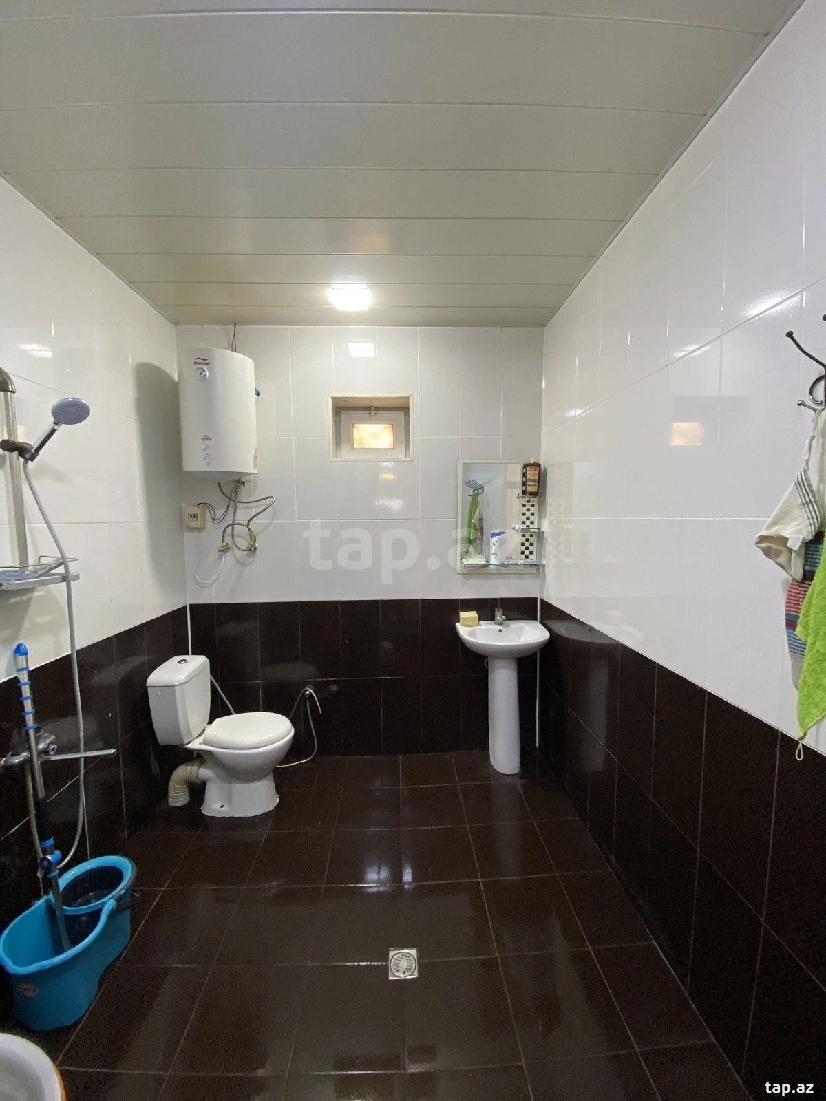 Satılır 4 otaqlı həyət evi 400 m²