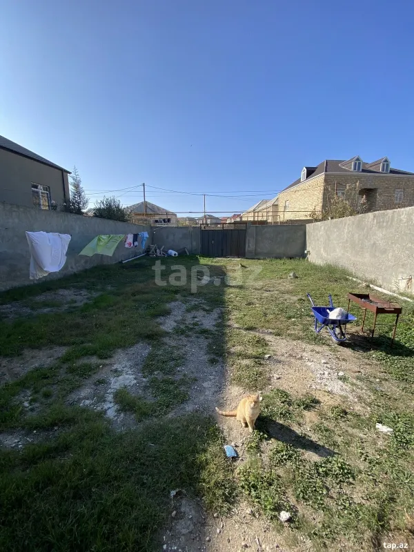 Satılır 4 otaqlı həyət evi 400 m²