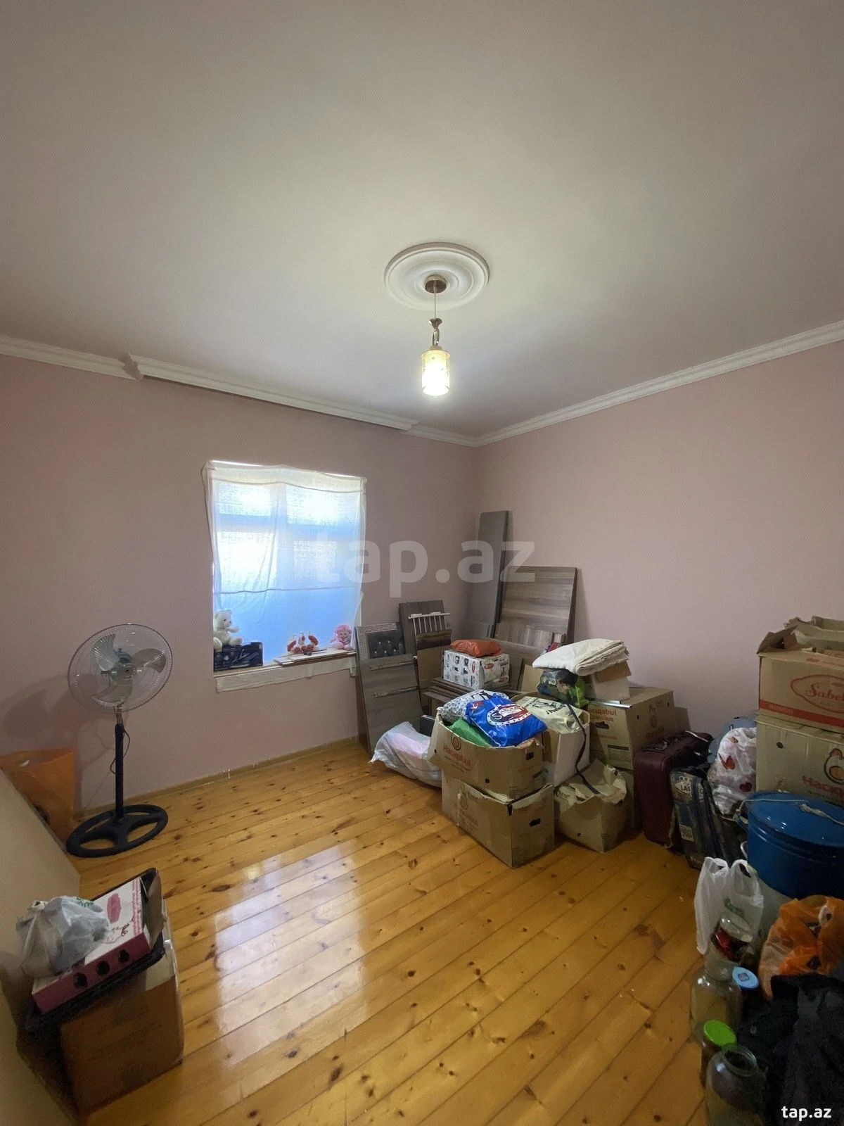 Satılır 4 otaqlı həyət evi