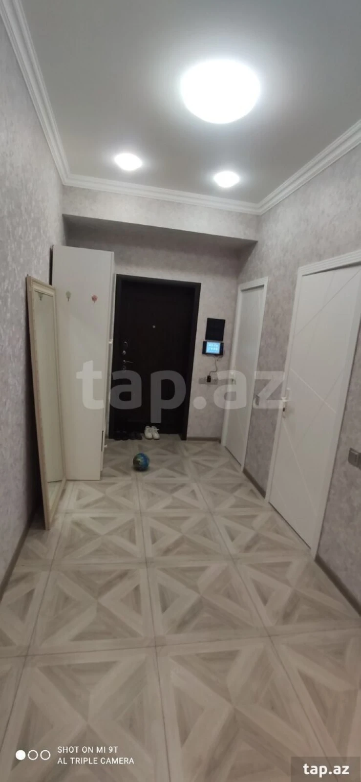 Kirayə verilir 3 otaqlı yeni tikili 99 m²