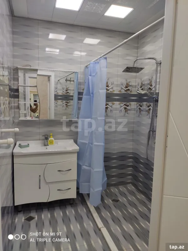 Kirayə verilir 3 otaqlı yeni tikili 99 m²