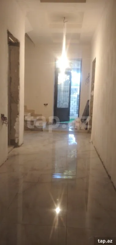 Satılır 7 otaqlı həyət evi