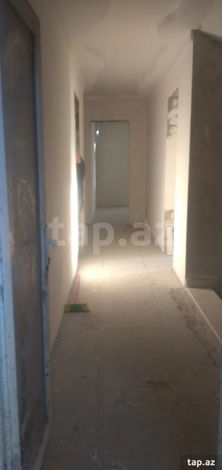 Satılır 7 otaqlı həyət evi