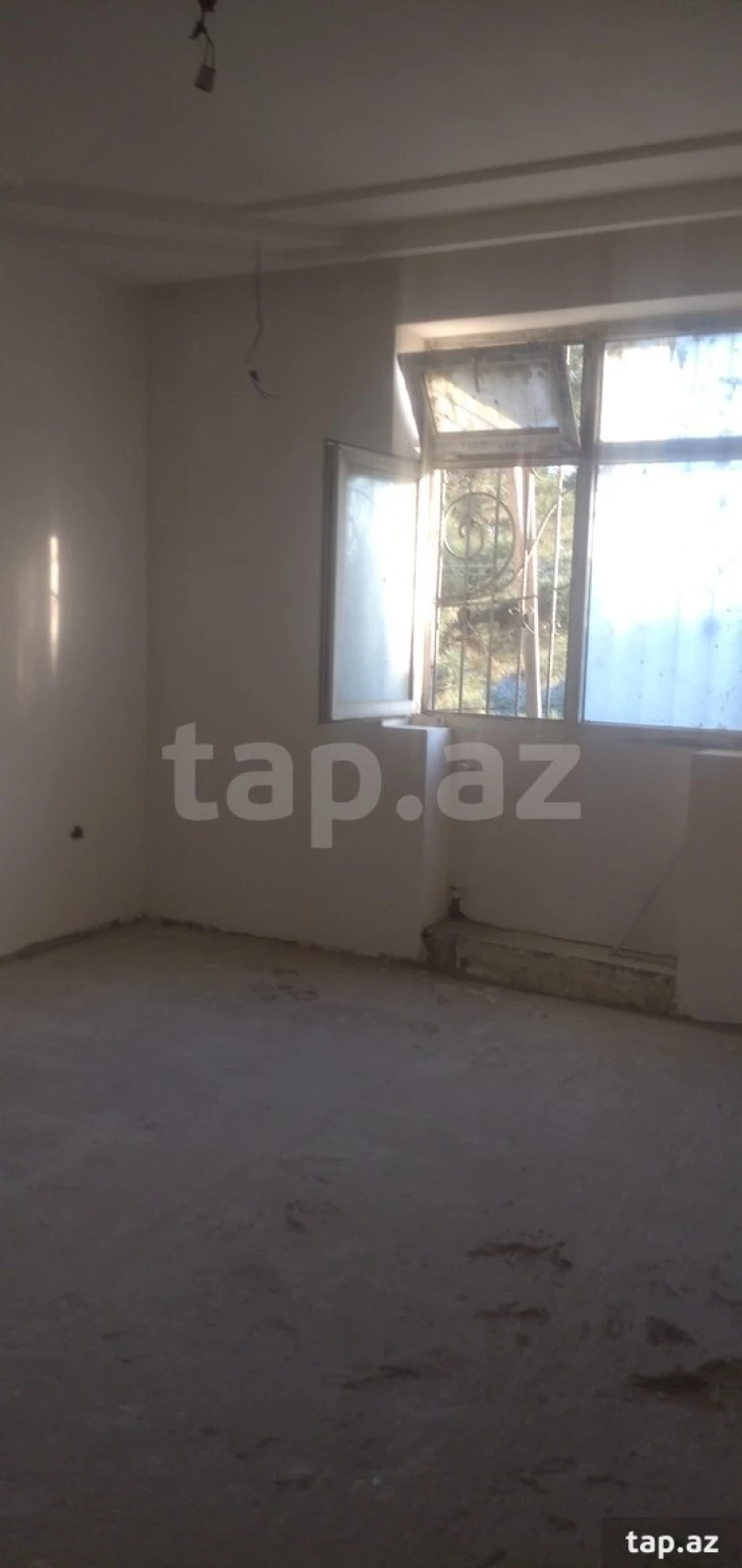 Satılır 7 otaqlı həyət evi