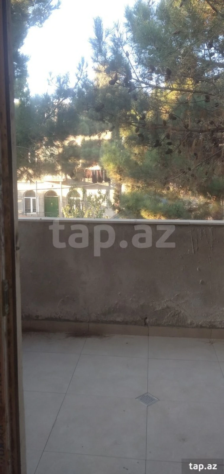 Satılır 7 otaqlı həyət evi