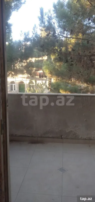 Satılır 7 otaqlı həyət evi