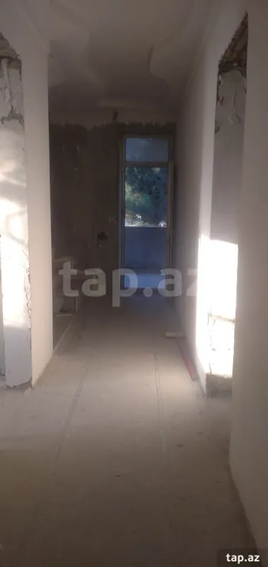 Satılır 7 otaqlı həyət evi