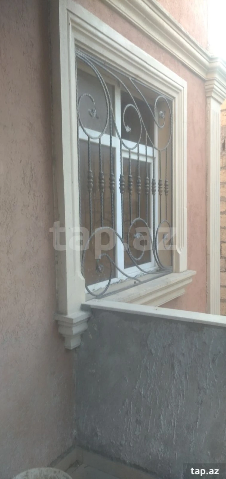 Satılır 7 otaqlı həyət evi