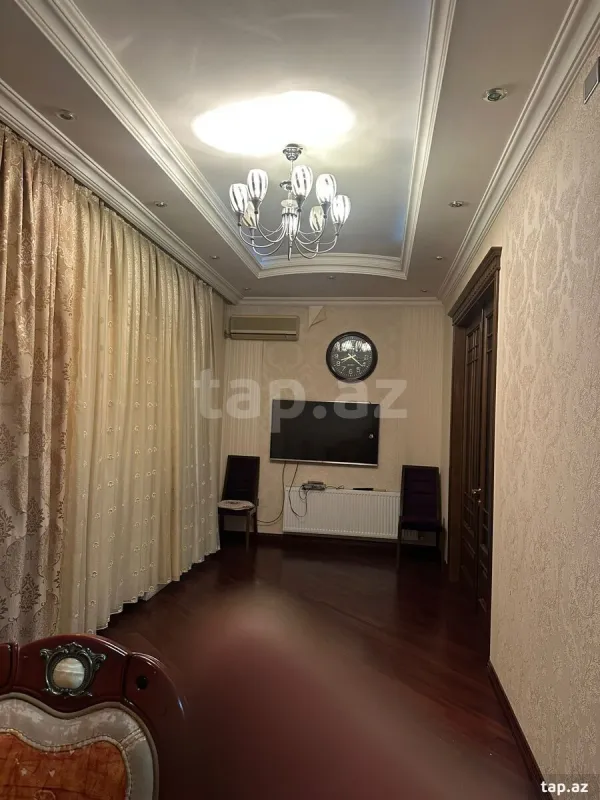 Kirayə verilir 4 otaqlı mənzil 100 m²