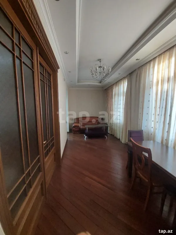 Kirayə verilir 4 otaqlı mənzil 100 m²